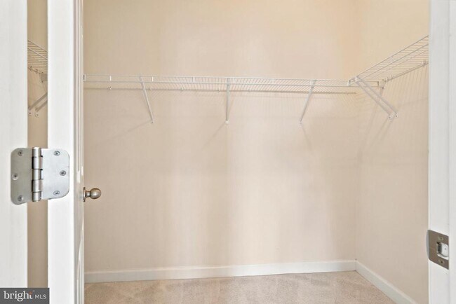 Building Photo - 42615 Beckett Terrace