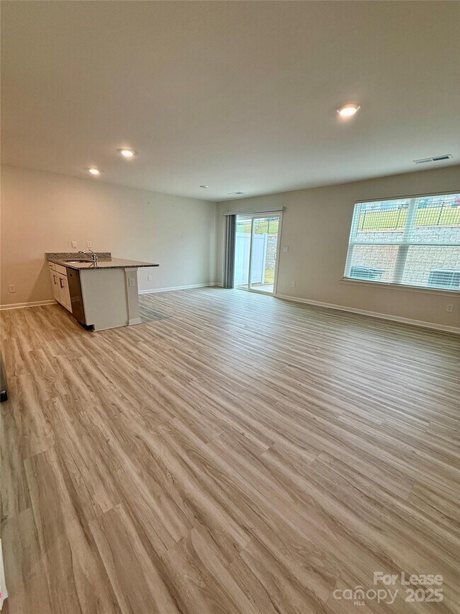 Building Photo - 5141 Hyrule Dr