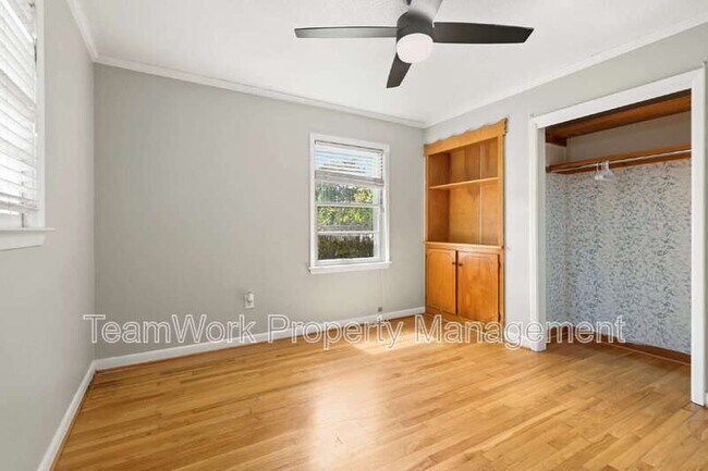 Building Photo - 1641 Falmouth St