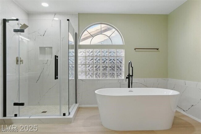 Building Photo - 2445 Antler Point Dr
