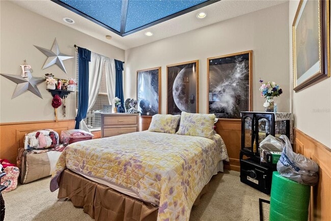 Building Photo - 1352 Oakcrest Ct