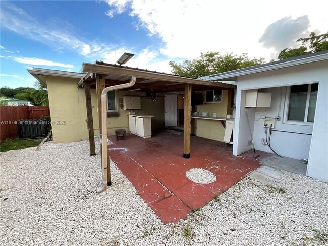 Building Photo - 385 NW 129th St