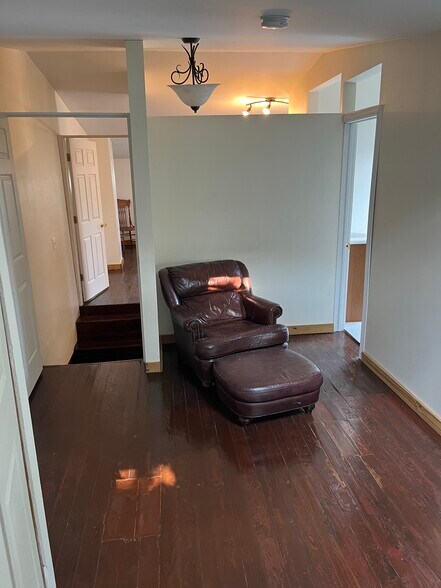 Building Photo - 2177 Sohn St