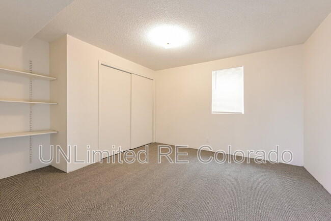 Building Photo - 5551 Tucson St