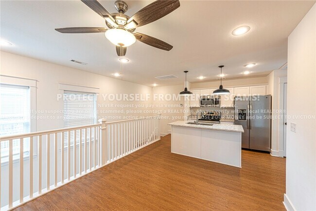 Building Photo - 1394 W Cleveland St