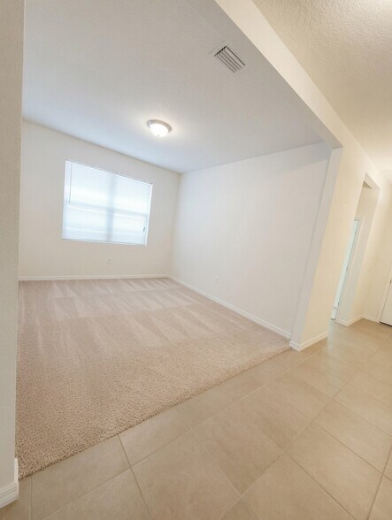 Building Photo - 17589 Garsalaso Cir