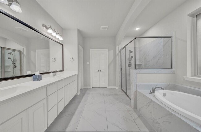 Building Photo - 23619 Greenwood Springs Pl