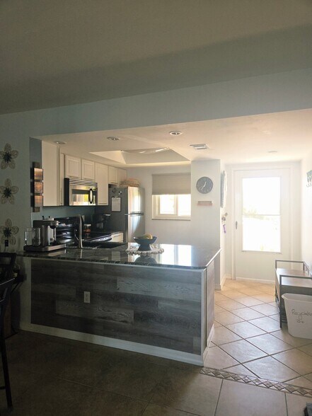 Building Photo - 25275 Rampart Blvd