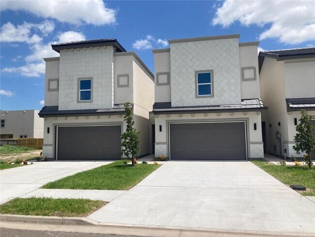 Building Photo - 2221 Dorado Dr