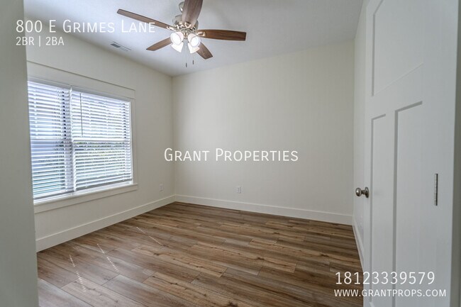 Building Photo - 800 E Grimes Ln
