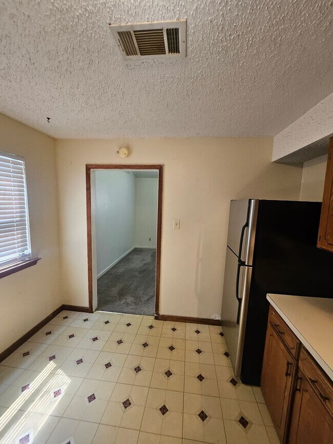 Building Photo - 109 Franklin St