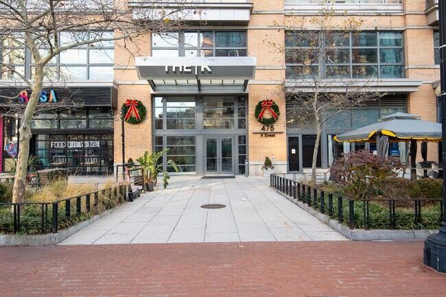 Building Photo - 475 K St NW