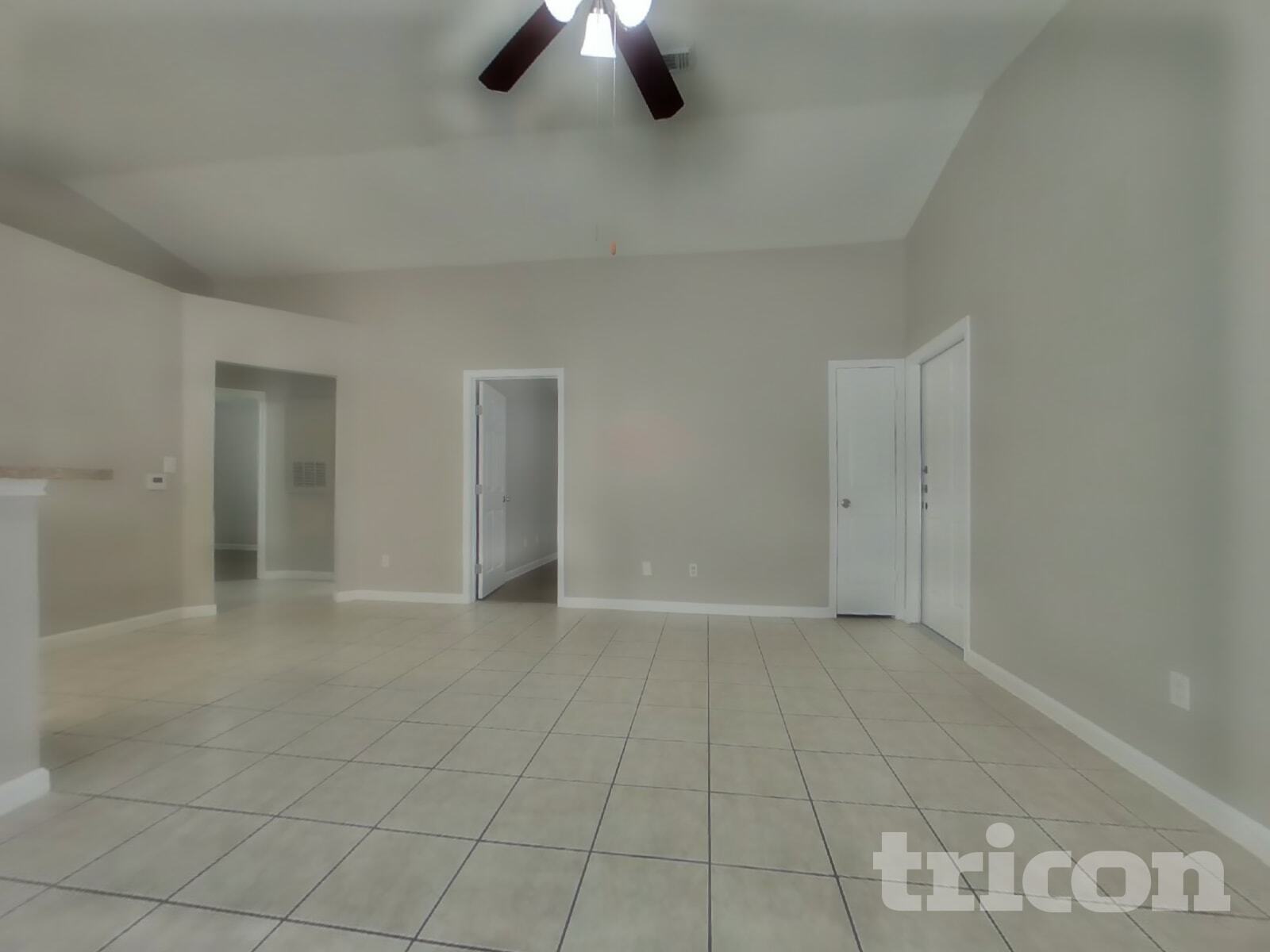 Building Photo - 3146 Boynton Dr