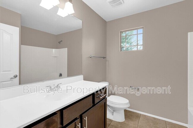 Building Photo - 2581 S Penrose Dr