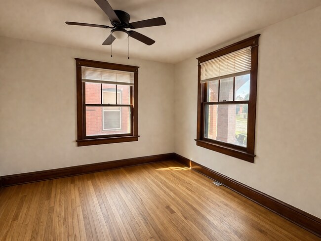 Building Photo - Refined Living in the Heart of Pueblo 25% OFF FIRST MONTH'S RENT