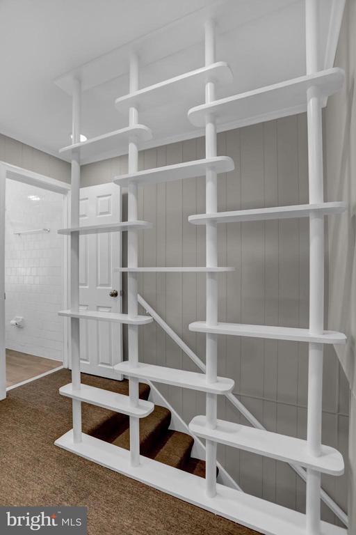 Building Photo - 2857 Plainfield Rd