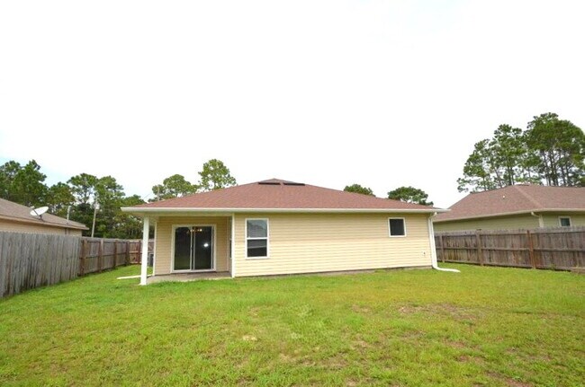 Building Photo - 8197 Sierra St