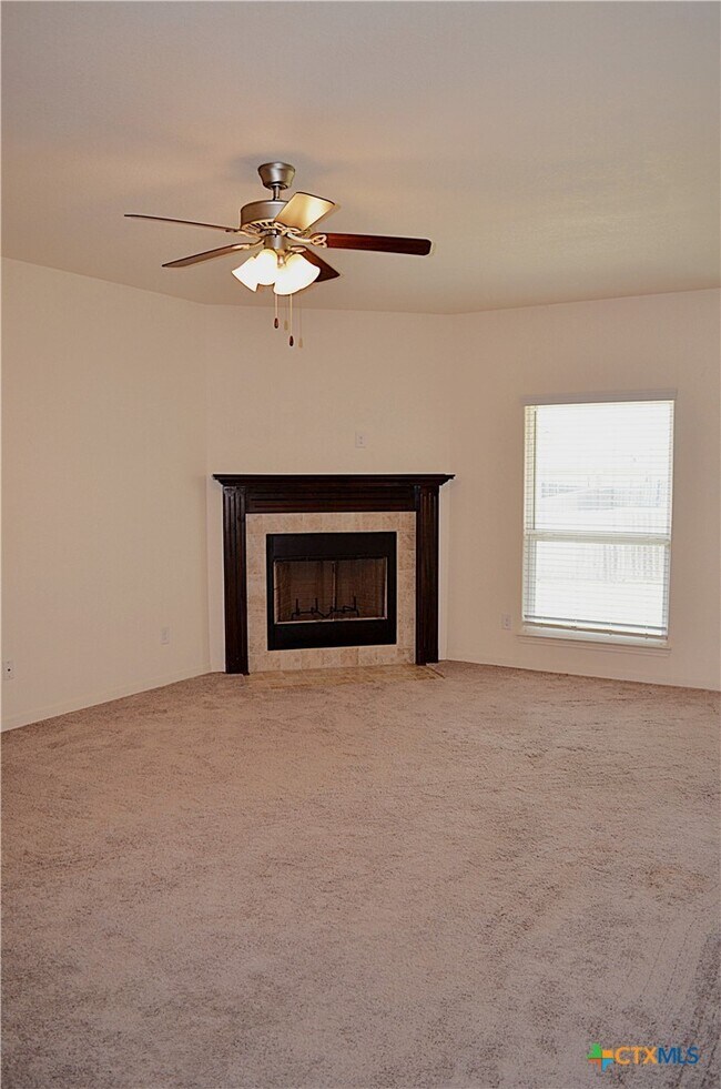 Building Photo - 6702 Keechi Valley Dr