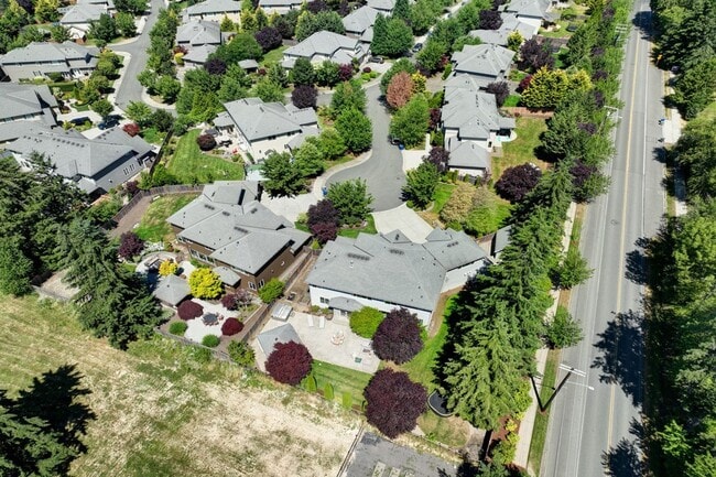 Building Photo - 5Bd/4.5Ba Sammamish Home