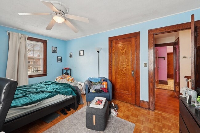 Building Photo - 48 Marinus St