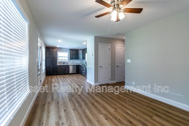 Building Photo - 252-254 Highland Avenue - 254