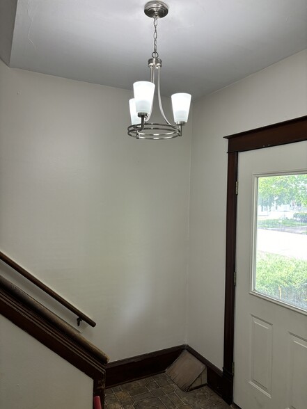 Building Photo - 6015 5th Ave