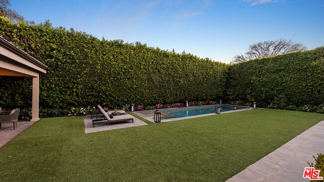 Building Photo - 1064 Amalfi Dr