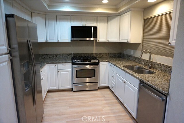 Building Photo - 16521 Grunion Ln