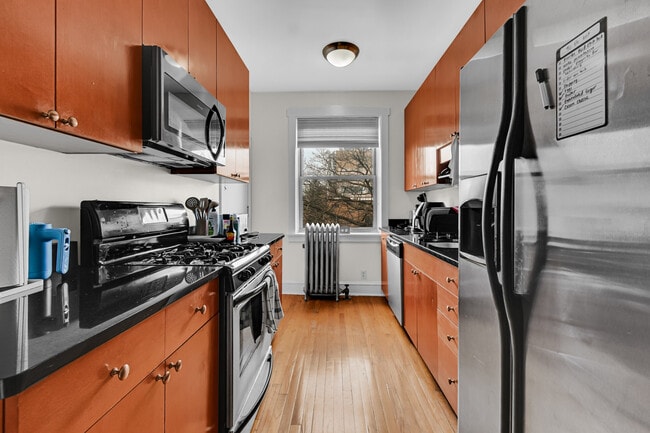 Building Photo - 5454 S Cornell Ave