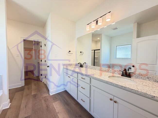 Building Photo - New Construction! 3 Bed 2 Bath in Country Club Estates!