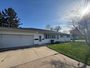 Building Photo - 504 E Main St