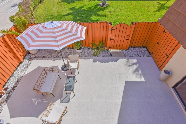 Building Photo - 3236 32nd Ct