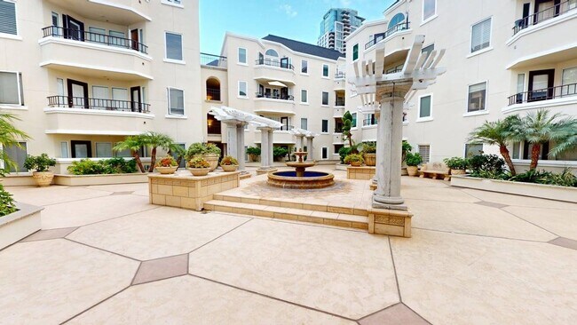 Building Photo - Upgraded 2bd/2Ba Mariana District Condo - Pet Friendly!