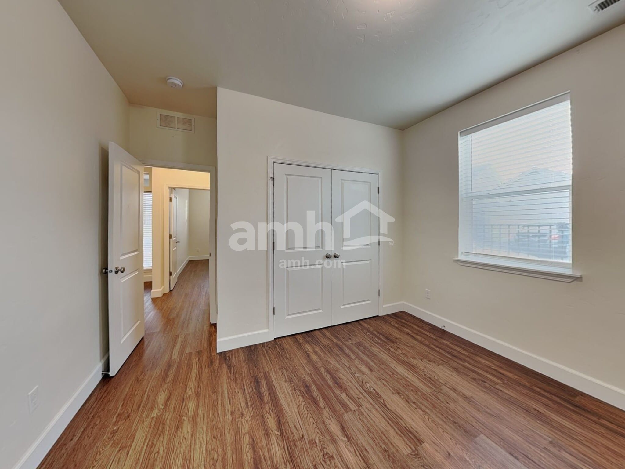 Building Photo - 94 E Sicily Dr