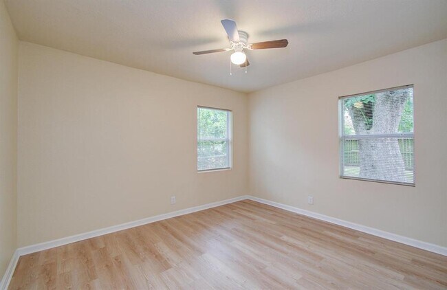 Building Photo - 6510 Cherrydale Dr