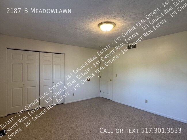 Building Photo - 2187-B Meadowlawn-
