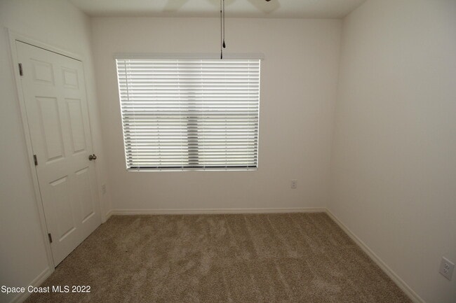 Building Photo - 3650 Peony Ct SE