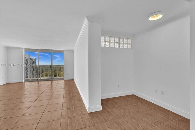 Building Photo - 2801 NE 183rd St