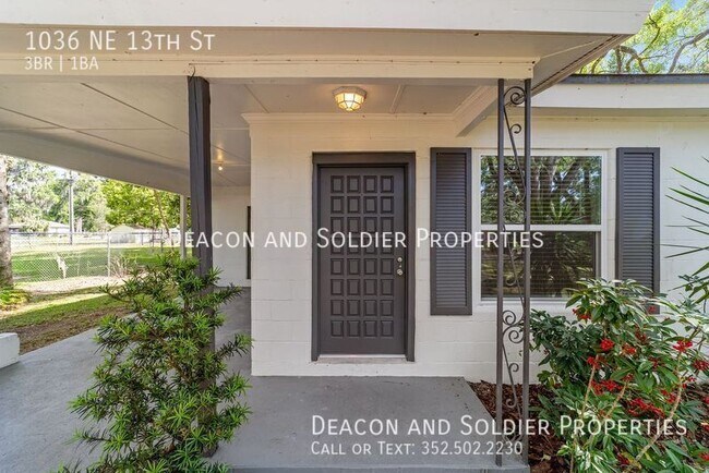 Building Photo - 1036 NE 13th St