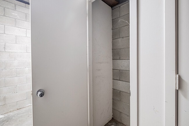 Building Photo - 68 Harriet St