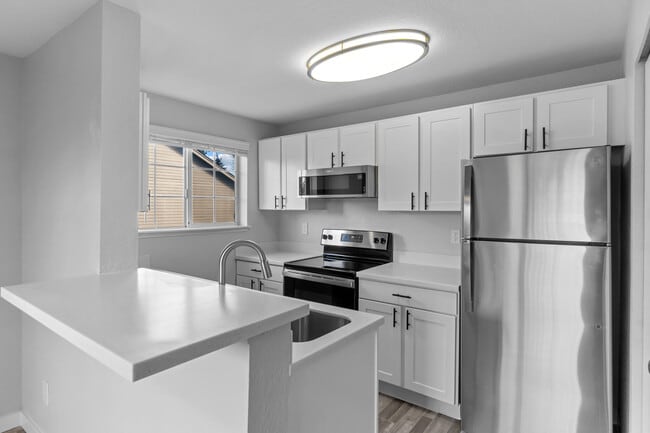 Building Photo - Ridgegate