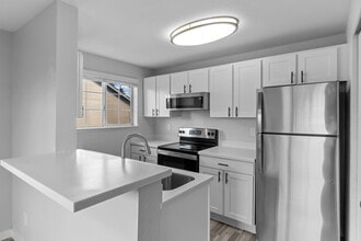 Building Photo - Ridgegate