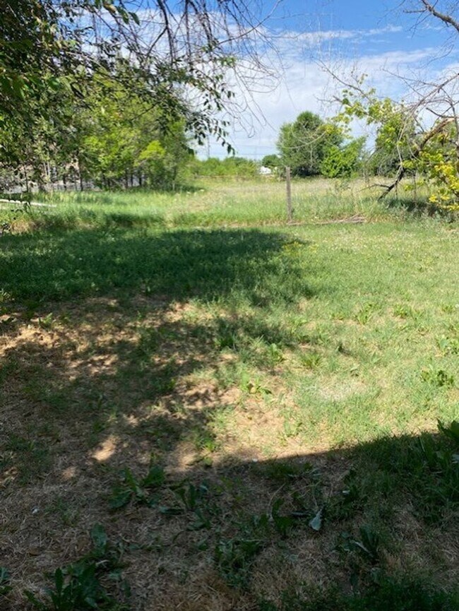 Building Photo - 493 N Harrisville Rd