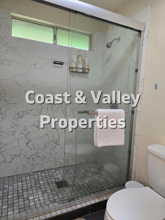 Building Photo - Beautiful Home in North Monterey County fo...