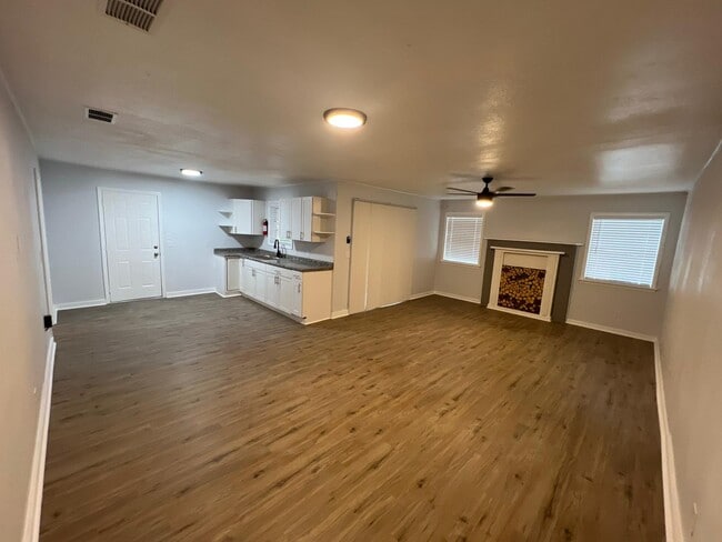 Building Photo - 314 McDowell Park Cir