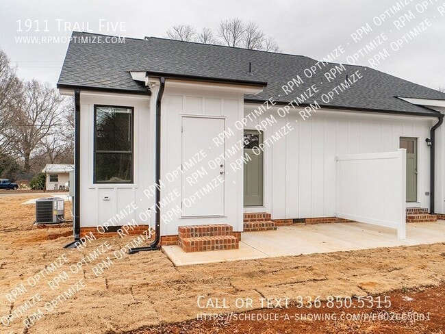 Building Photo - 1911 Trail Five