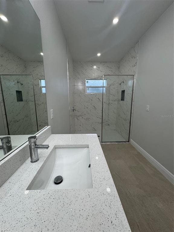 Building Photo - 824 Mendoza Dr