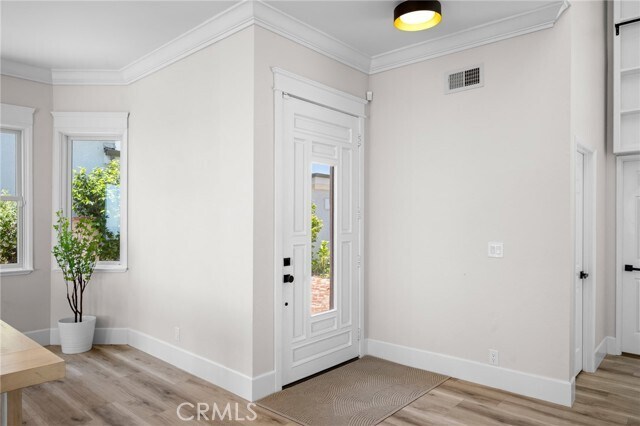 Building Photo - 507 Via Florida