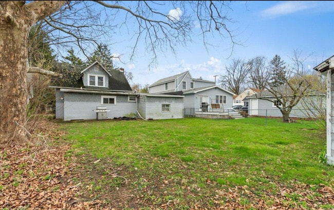 Building Photo - 410 Dunlap St