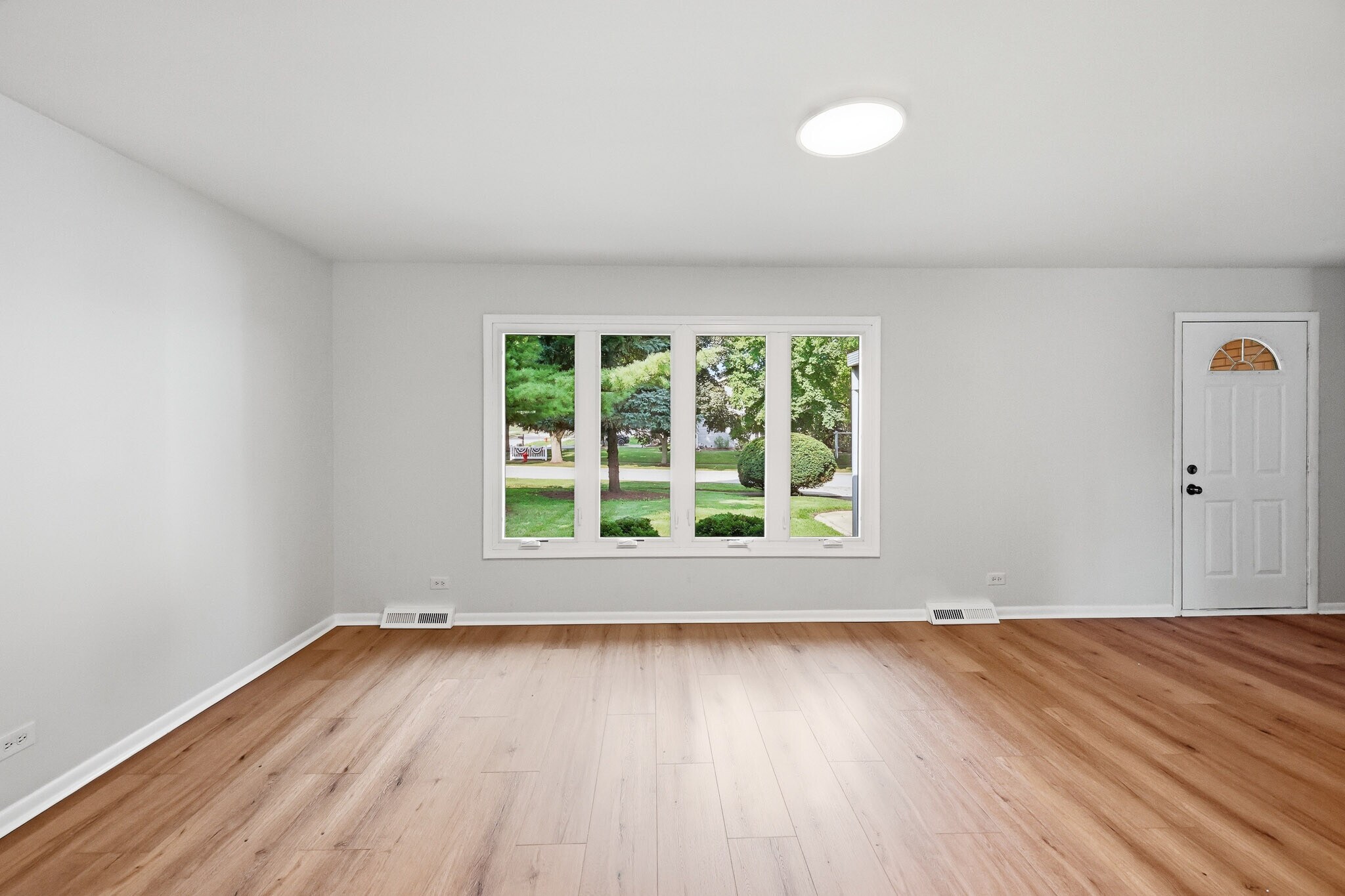 Building Photo - 849 Pear Tree Ln